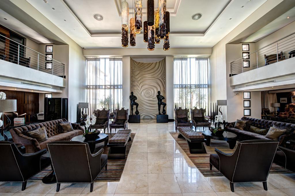 Royal Marang Hotel Phokeng Exterior foto The lobby of the hotel